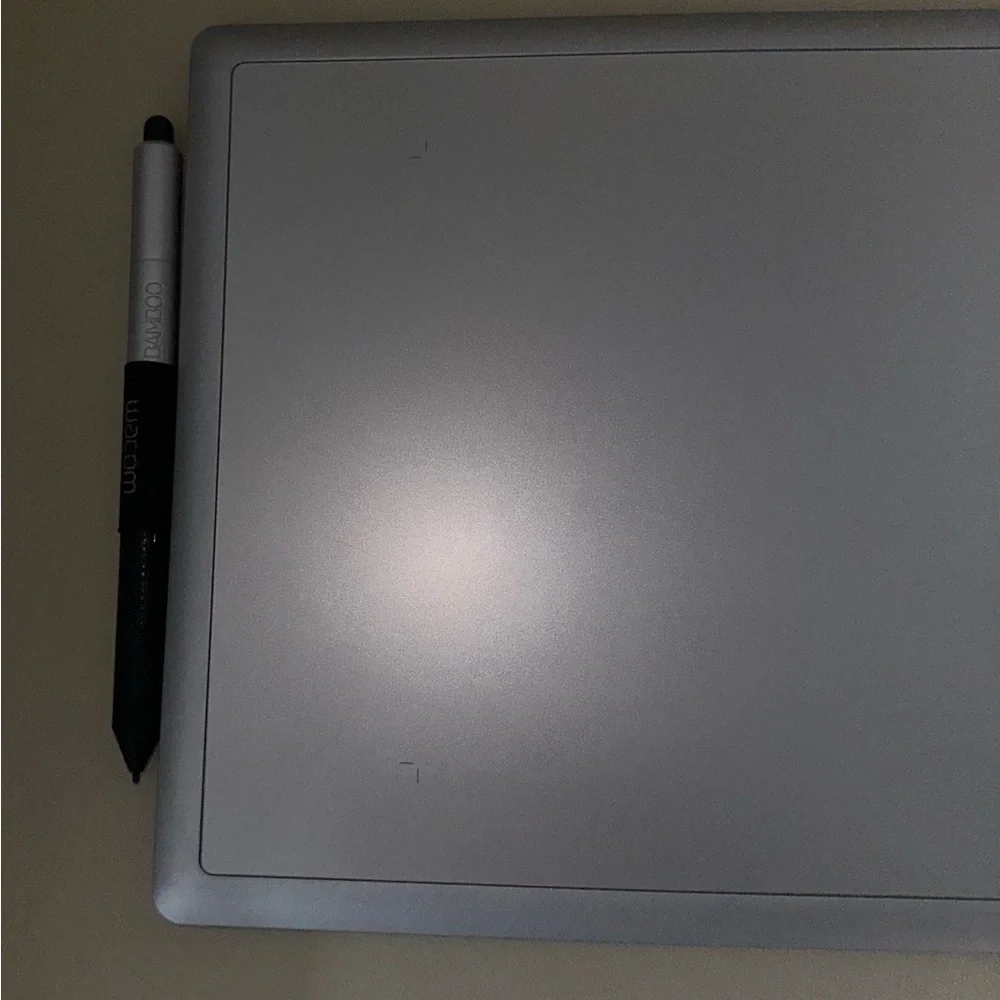Wacom Bamboo Create Pen & Touch Tablet – Great Condition - Picture 3 of 9